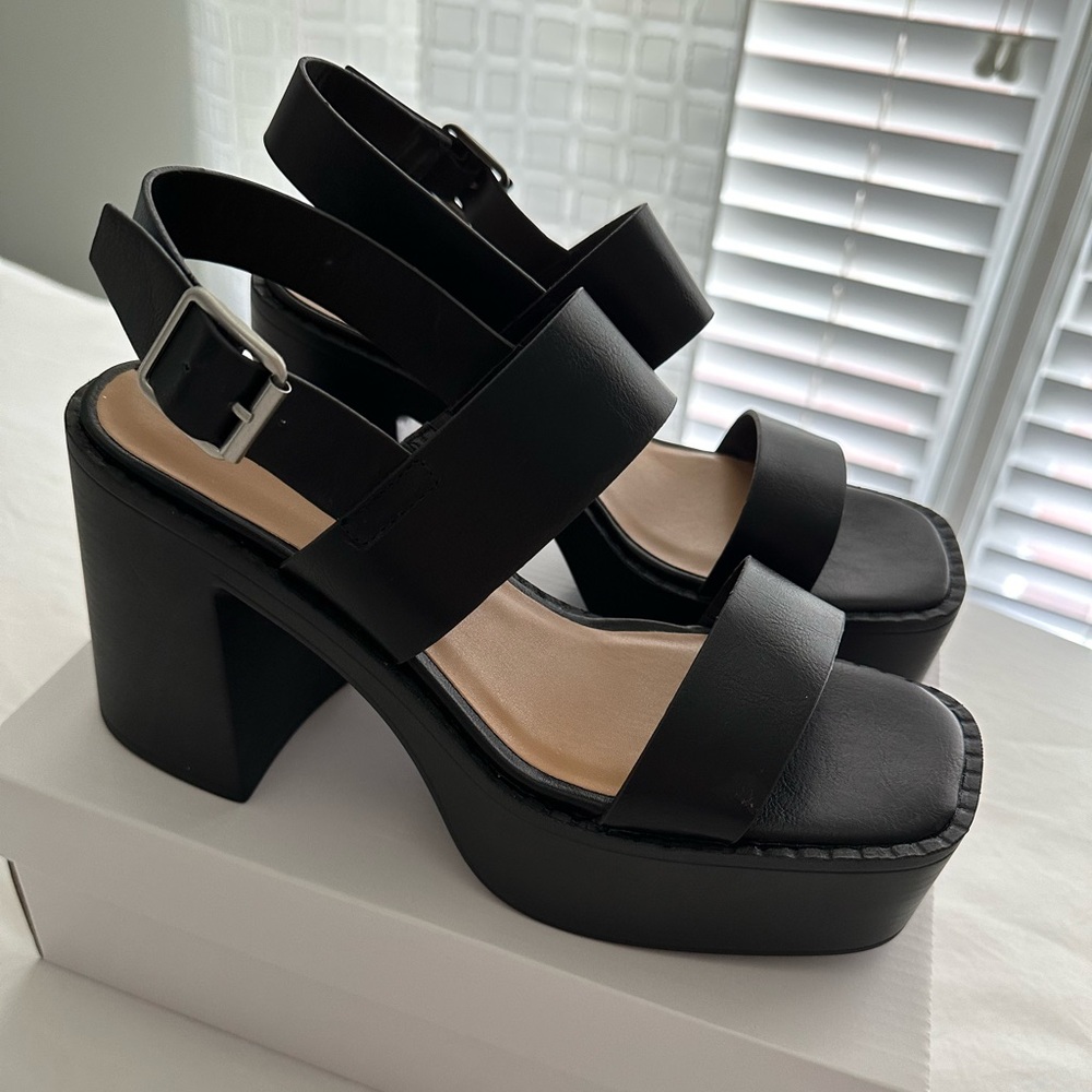 NEW Bamboo Sandals, 2 straps buckle, 1.5 inch platform and 4 inch heel, b…